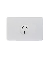 Puma -u00a0Socket Unswitched 1 Gang 32A 250V White  x10 - PUSO321G