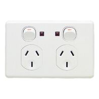 Classic C2000 Series, Twin Switch Socket Outlet, Classic, 250V, 10A, Indicator - White Electric