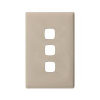 Linea - Coverplate 3 gang ghost gum