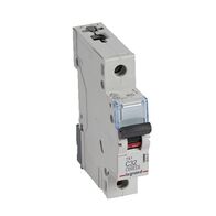 TX³ - MCB 6000 - Thermal magnetic circuit breaker - C curve - prong/fork type supply busbar - 1P - 230/400V a.c. - 32A - 1 module