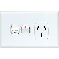 Excel - Horizontal single powerpoint 2 gang 10A 240V a.c. with extra switch no-volt white