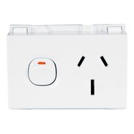 Clipsal - Max 4, Switched Socket outlet, DIN Mounted 1 Gang 15 A 250 V 3 pin 4 module double pole