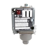 Allen-Bradley 836 Pressure Sensor Oiltight Copper Alloy Bellow 150PSI 1NO 1NC