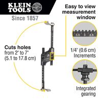 Adjustable Hole Saw with Auto-Set Arms