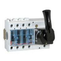 Vistop isolating switch 3 poles 63A with black front handle