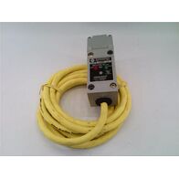Allen-Bradley 802PRLBAR108 AC/DC Inductive Proximity Sensor