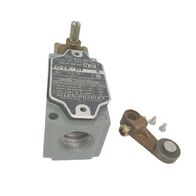 Allen-Bradley 802RHF Limit Switch Lever Type NEMA 4 and 13 Sealed Contact