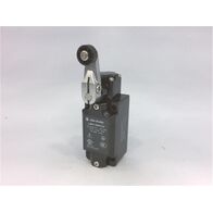 Allen-Bradley 802KMSLB22B Limit Switch Short Lever with Nylon Roller