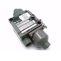 Allen-Bradley 836TD450J Pressure Switch 1-9 PSI