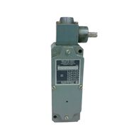 Allen-Bradley 802TKT Standard Limit Switch with Side Push Roller