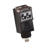 Allen-Bradley 42GRU90005 Standard On/Off Retroreflective GP Sensor
