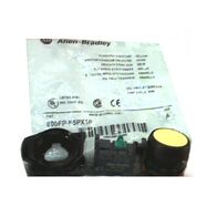 Allen-Bradley 800FPF5PX10 Yellow Momentary Push Button