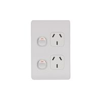 Flat Cat -u00a0Power Point Switched Vertical 2 Gang 10A 250V  Matt White x5 - FLPPV2GMW