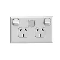 Excel - Horizontal double powerpoint with circuit Id 2 gang 10A 240V a.c. with clear circuit ID white