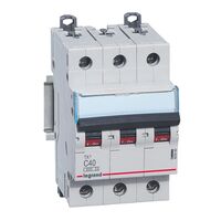 TX³ - MCB 6000 - Thermal magnetic circuit breaker - C curve - prong/fork type supply busbar - 3P - 230/400V a.c. - 40A - 3 module