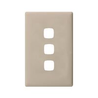 Linea - Coverplate 3 gang ghost gum