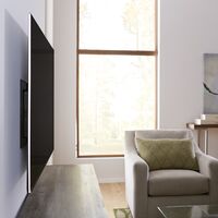 SANUS 42 - 90 Full Motion TV Wall Bracket