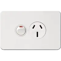 Silhouette 15A socket Horz + shutter MW