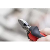 Industrial diagonal cutters with DynamicJoint® 140 mm | x