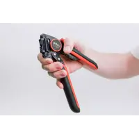 Crimp tool automatic