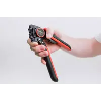 Crimp tool automatic