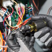 8-in-1 Multi-Bit Adjustable Length Stubby Screwdriver