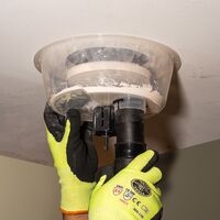 Adjustable Hole Saw with Auto-Set Arms