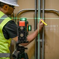 Rechargeable Self-Levelling Green Planar Laser Level with Hard Carrying Case