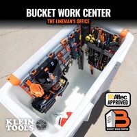 Closed Blanket Hook Module, Rail System