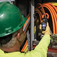 Digital Clamp Meter, AC Auto-Range TRMS, Low Impedance (LoZ), 2000 Amp