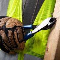 Diagonal Cutting Pliers, Angled Head, 20.3 cm