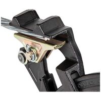 Wide-Range Distribution Grip