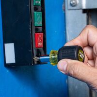 Multi-Bit Screwdriver / Nut Driver, 6-in-1, Stubby, Ph., Sl. Bits