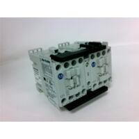 Allen-Bradley 104C23UD22 Reversing Contactor 23 Amp 110/120 VAC