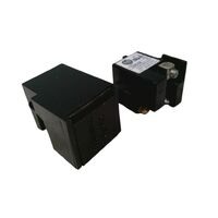 Allen-Bradley 1495N8 Disconnect Switch with Auxiliary Contact