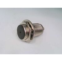 Allen-Bradley 872CD10NE30D4 Proximity Sensor 2-Wire DC 30mm Diameter