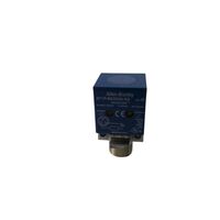 Allen-Bradley 871PB20N40N3 Inductive Sensor Rectangular 20mm Sensing Distance
