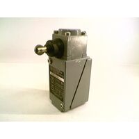 Allen-Bradley 802TKTP Limit Switch NEMA Type 4 and 13