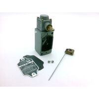 Allen-Bradley 802RALFW5 Limit Switch with Rotary Lever Arm