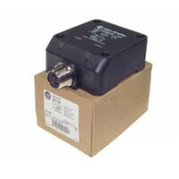 Allen-Bradley 871FK65N80N3 Proximity Switch 65mm Range