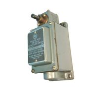 Allen-Bradley 802TR4TD Standard Limit Switch with Rotary Lever Arm