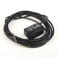 Allen-Bradley 42JSP2MPB1Y4 Polarized Retroreflective Photoelectric Sensor