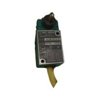 Allen-Bradley 802MKY16 Pre-Wired Limit Switch with Side Push Roller