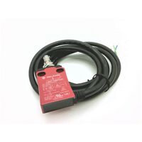 Allen-Bradley 440PARP1S11CS Safety Limit Switch