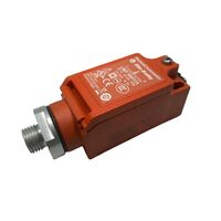 Allen-Bradley 440PCDPB12R6 Small Plastic Dome Plunger Limit Switch