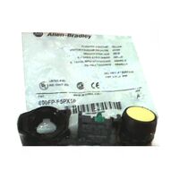 Allen-Bradley 800FPF5PX10 Yellow Momentary Push Button