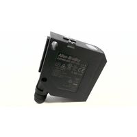 Allen-Bradley 45DMSB8LGT1D5 Photoelectric Sensor with Distance Measurement