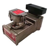 Allen-Bradley 440TMSSLE110B Trapped Key Interlock Switch