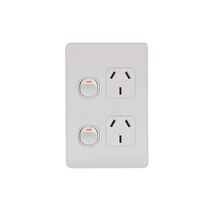 Flat Cat -u00a0Power Point Switched Vertical 2 Gang 10A 250V  Matt White x5 - FLPPV2GMW