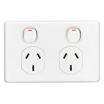 Classic C2000 Series, Twin Switch Socket Outlet, Classic, 250V, 10A, Safety shutter - White Electric